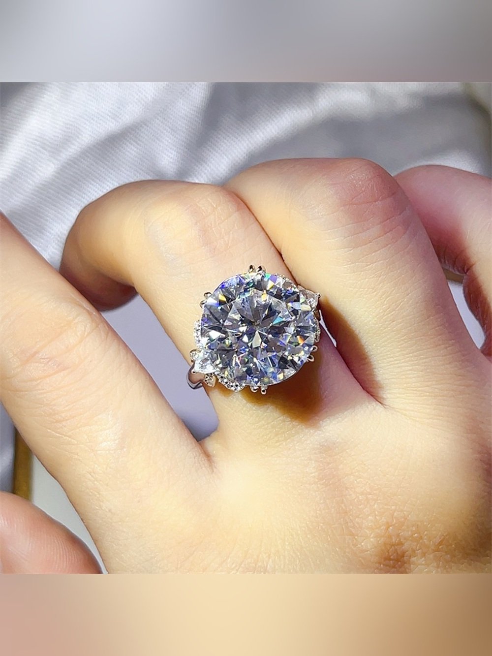 10 Carat Moissanite 925 Sterling Silver Ring